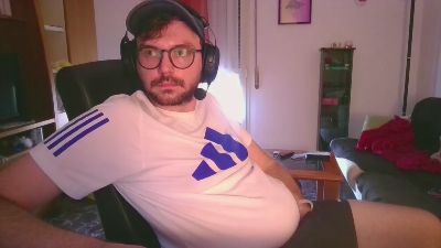 hornyboy327 from Italy
