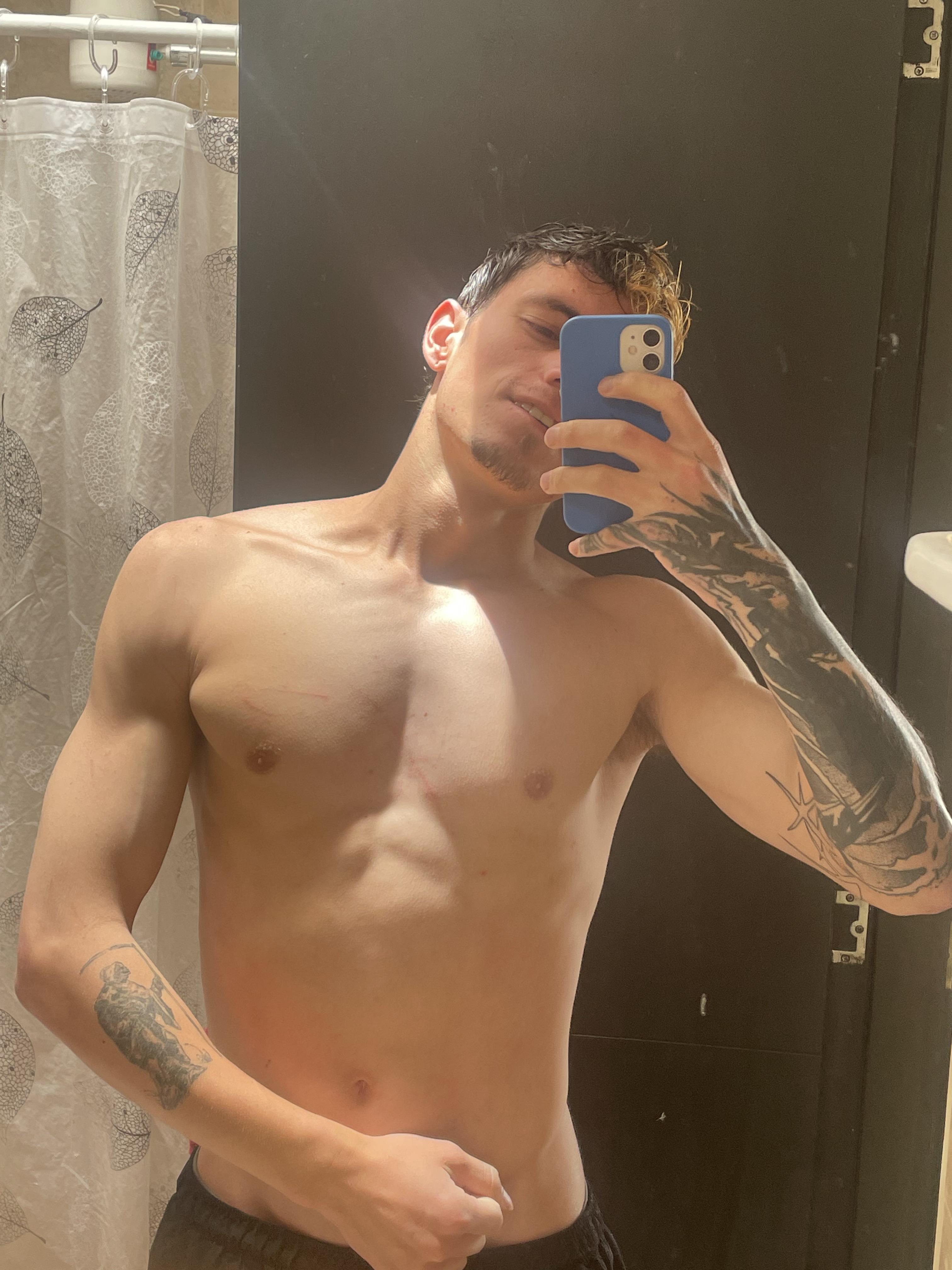 jamesss_ from Colombia