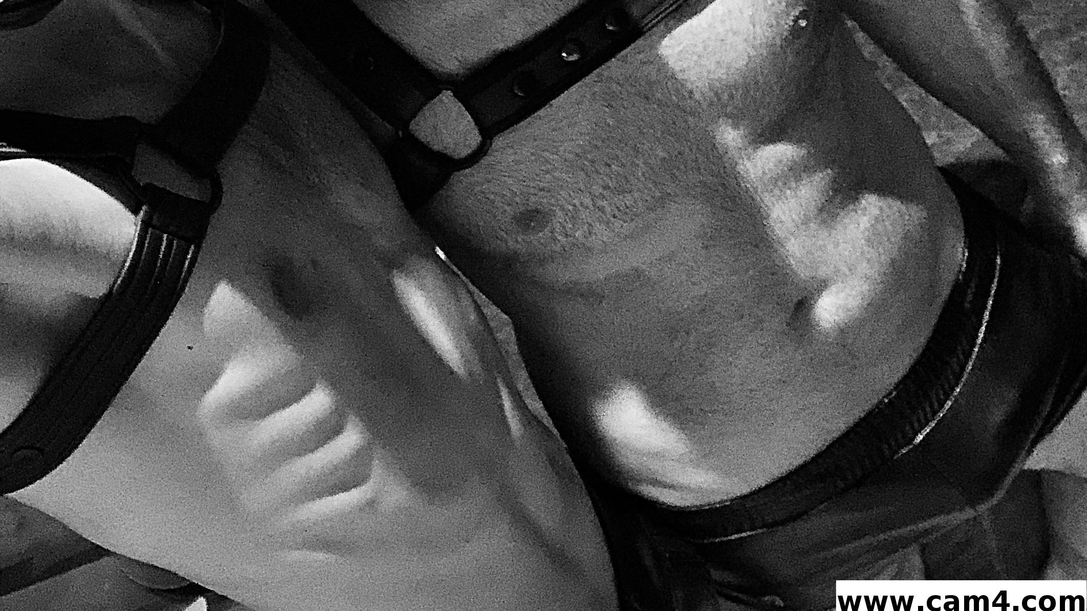 leathercouple83 from France