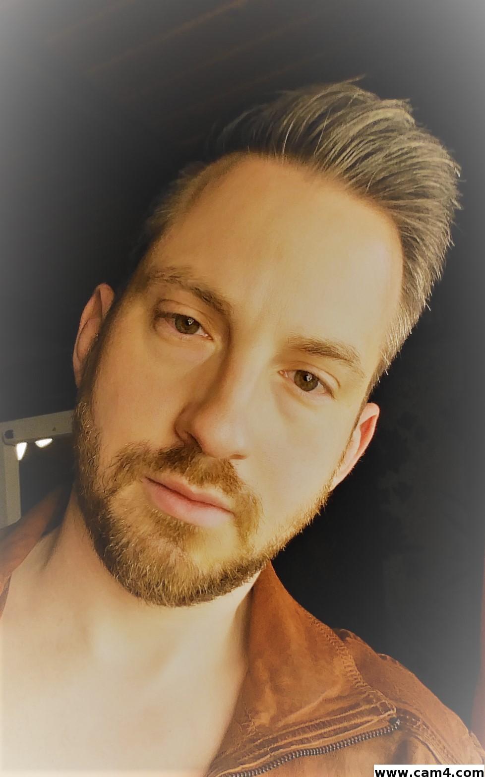 lovefurry78 from Germany