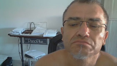 ptitbout69 from France