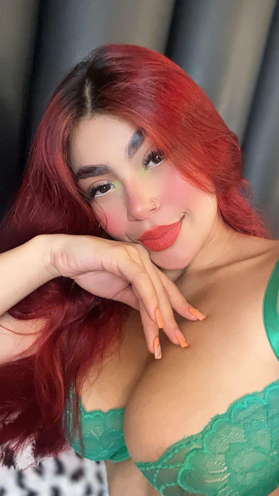 scarlett_flamee from Colombia