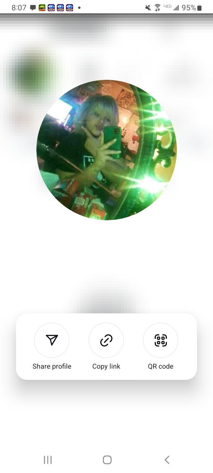senitoobomb_ from United States