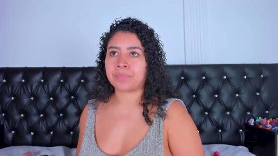 thara24 from Brazil