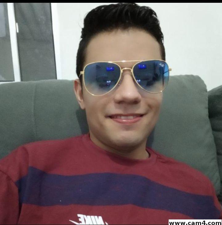thiaguito200 from Colombia