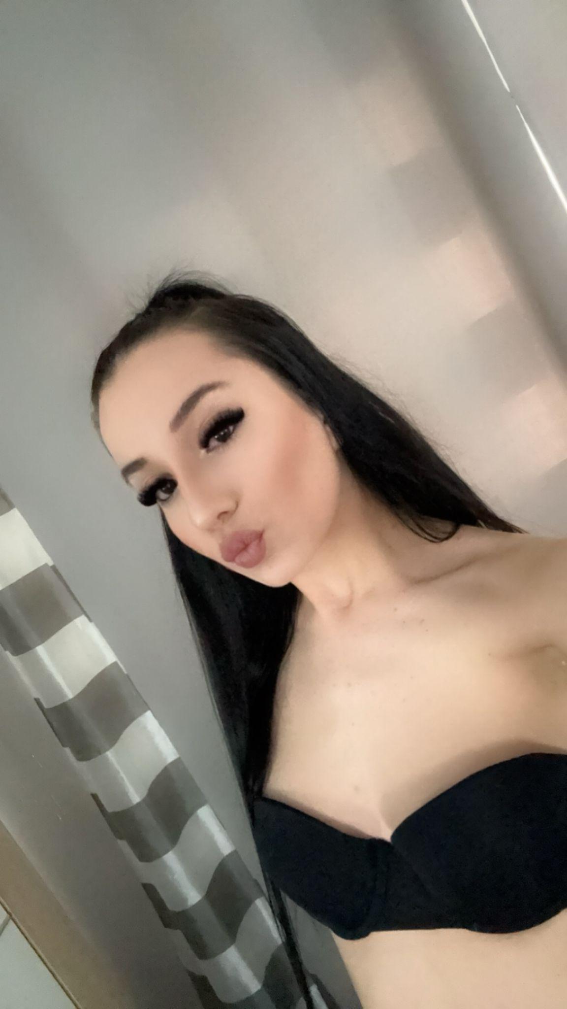 tiffanysey from Italy